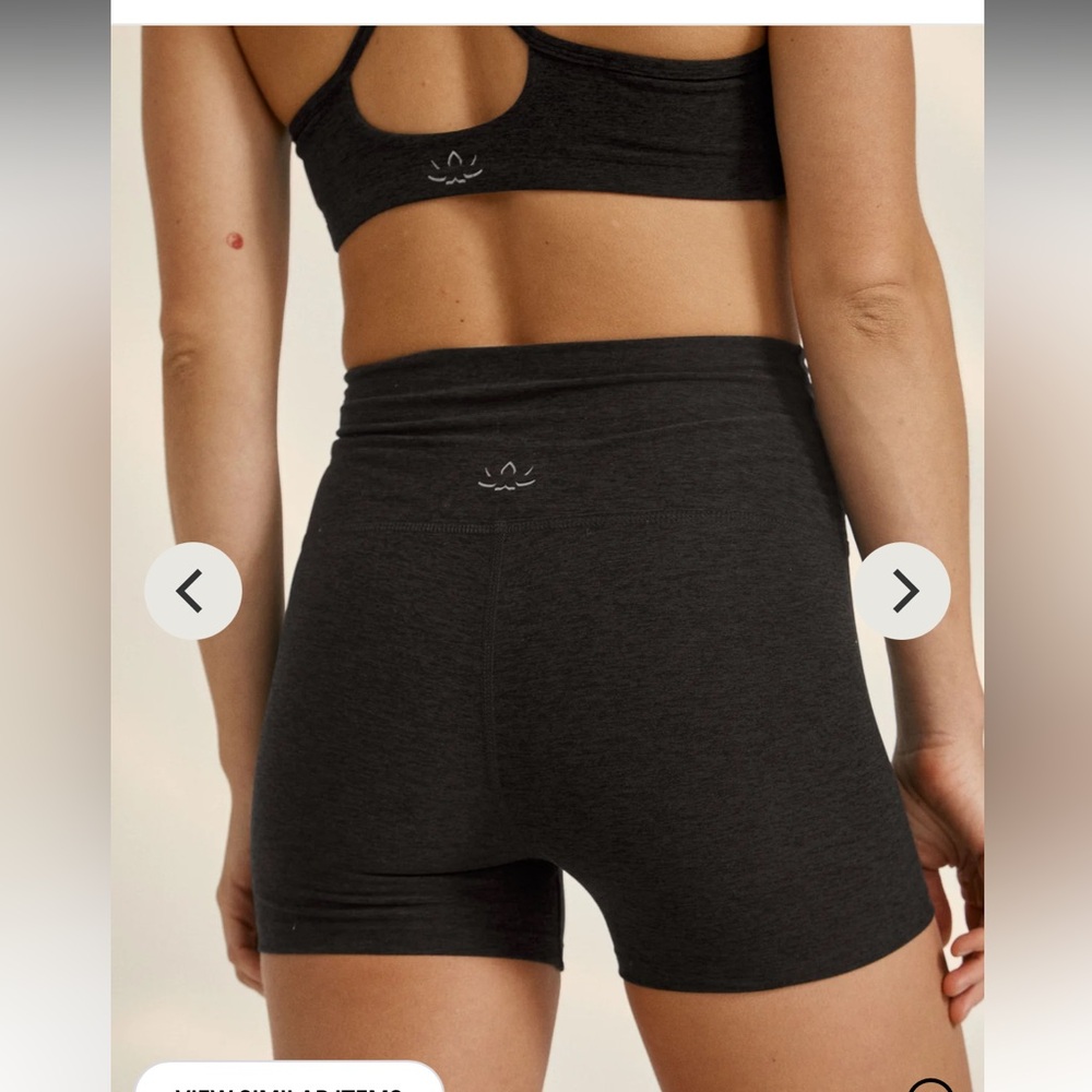 Beyond Yoga 3 inch shorts - like new